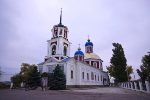 Терористи обстріляли храм у Слов'янську і вбили сторожа Терористи обстріляли храм у Слов'янську і вбили сторожа